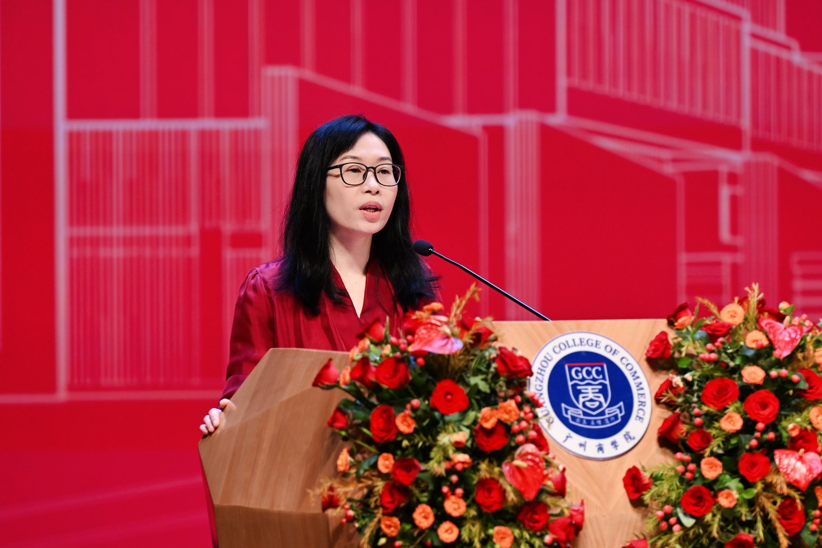 教师代表郑晓岚发言.jpg