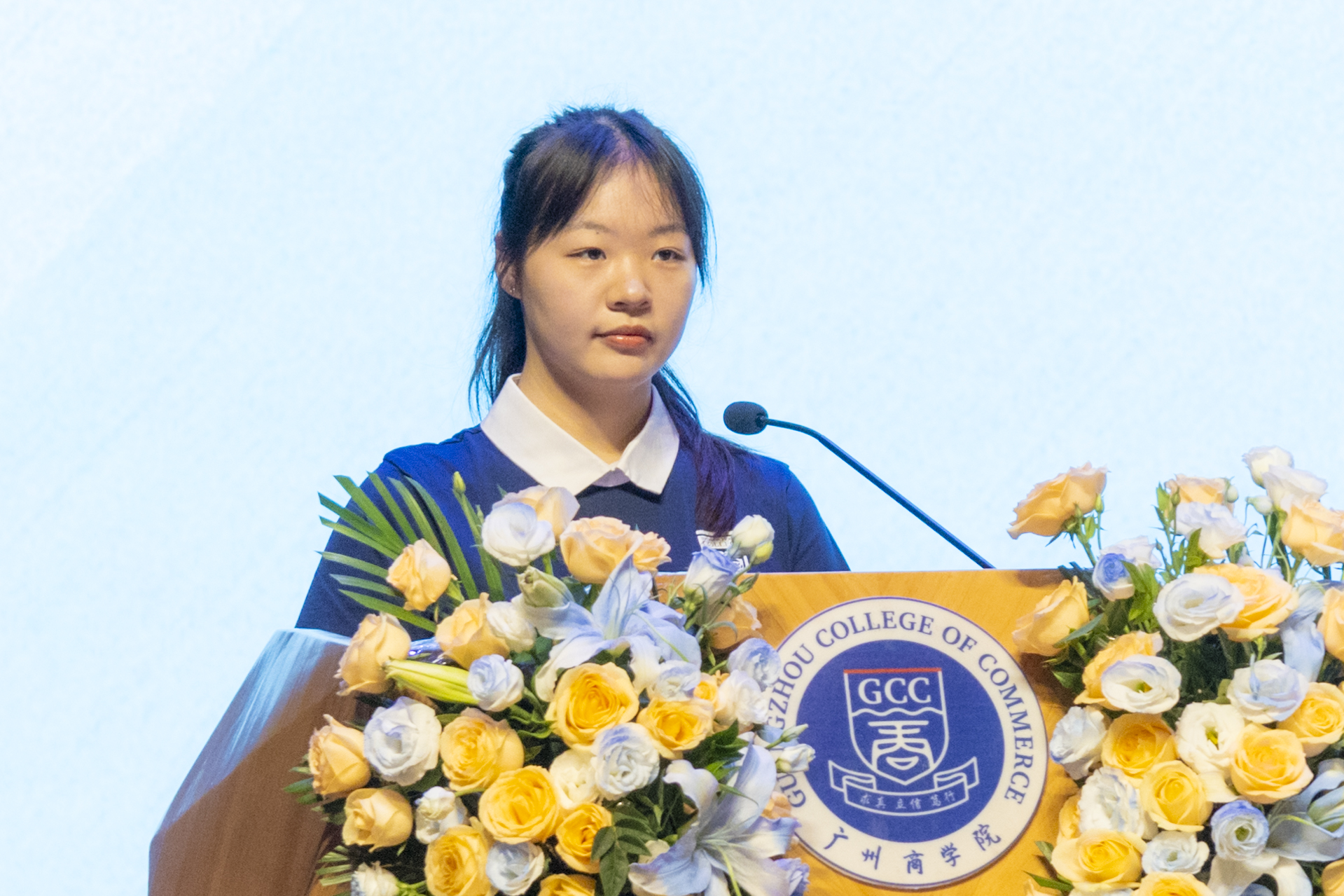 2025级新生代表蒋诗妍发言1.jpg