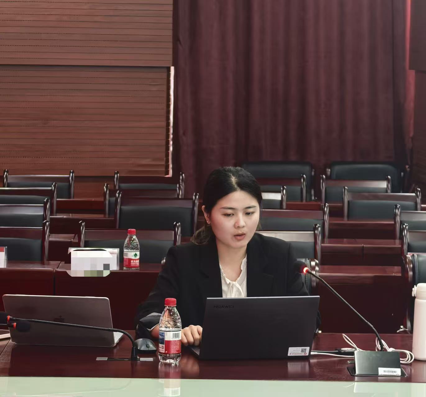 赵文娟老师汇报现场.jpg